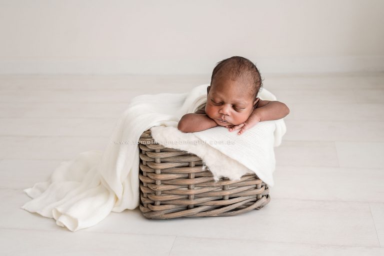 expert advice – What to look for in a newborn photographer