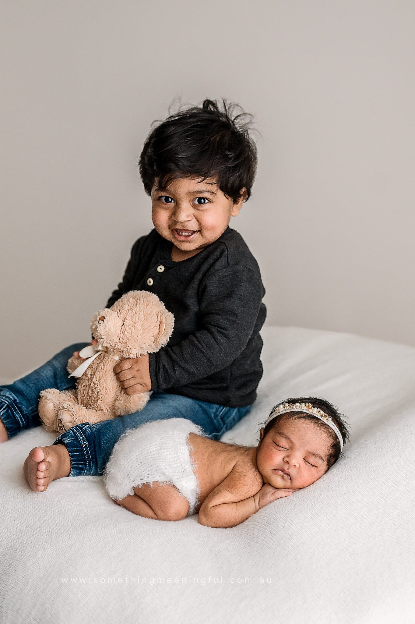 newborn & young sibling photos